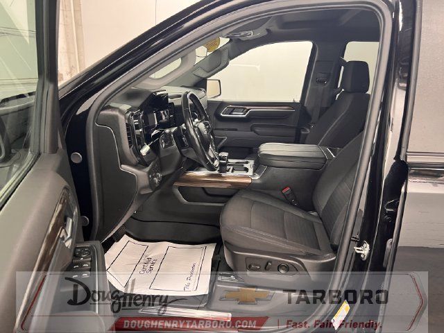 Used 2025 Chevrolet Silverado 1500 RST w/ Convenience Package II AWD/4WD image 31