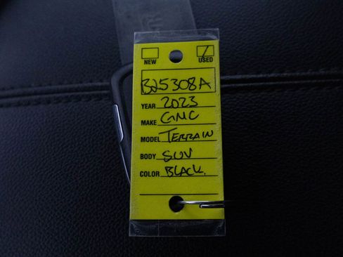 Certified 2023 GMC Terrain SLE image 26