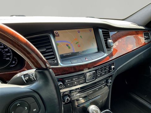 Used 2016 Hyundai Equus Signature RWD image 9