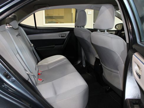 Used 2015 Toyota Corolla LE FWD image 28