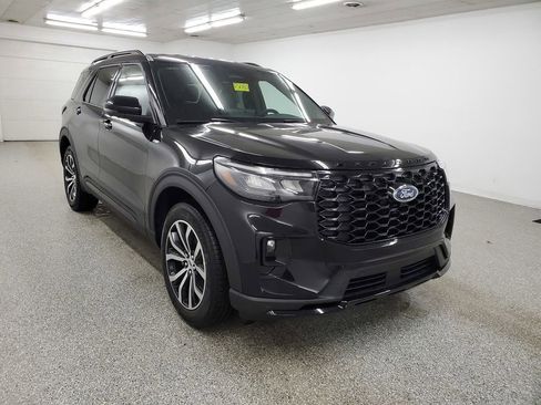 New 2026 Ford Explorer ST-Line AWD/4WD image 3