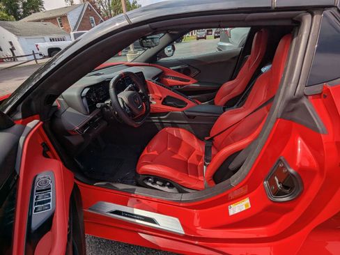 Certified 2025 Chevrolet Corvette Stingray Preferred Conv w/ Stealth Interior Trim Package RWD image 27