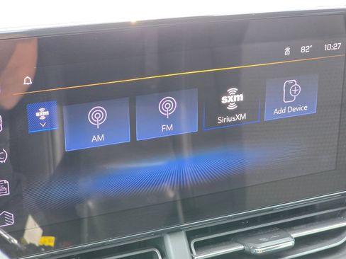 Used 2025 Chevrolet Trax LT FWD image 5