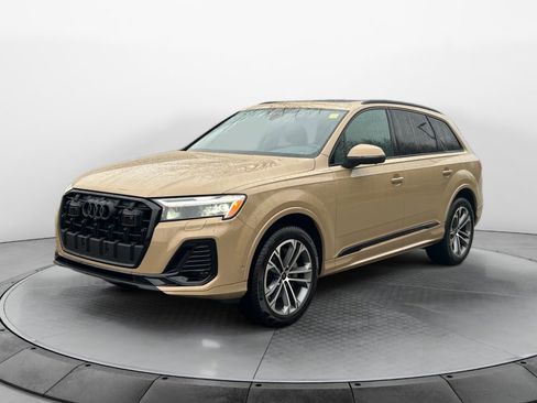 Used 2025 Audi Q7 2.0T Premium Plus w/ Premium Plus Package image 3