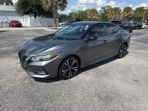 Used 2022 Nissan Sentra SR w/ Trunk Package FWD image 5