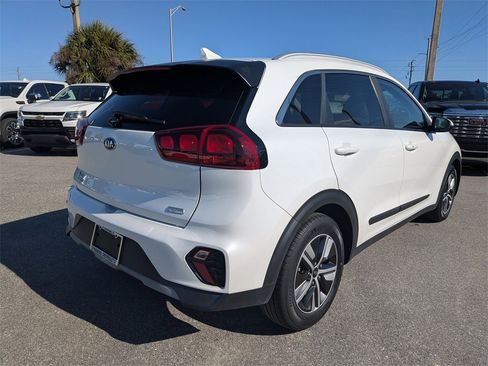 Used 2020 Kia Niro LXS image 3
