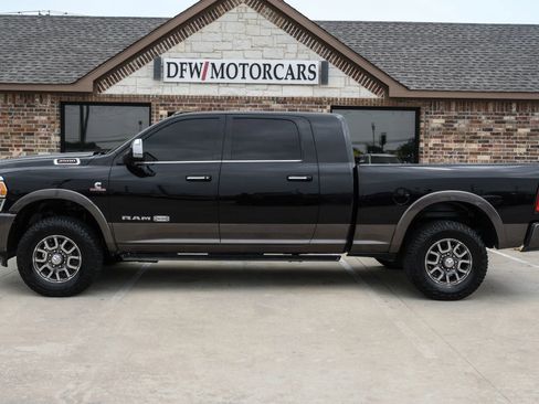 Used 2022 RAM 3500 Limited AWD/4WD image 6