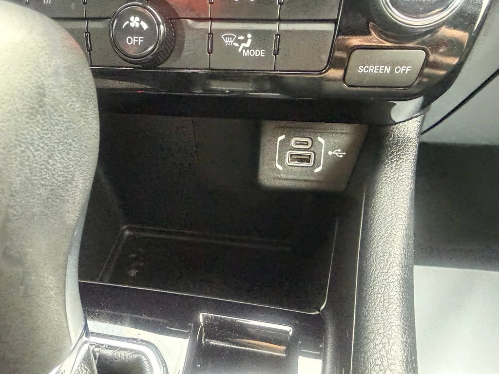 Certified 2024 Jeep Compass Latitude AWD/4WD image 24