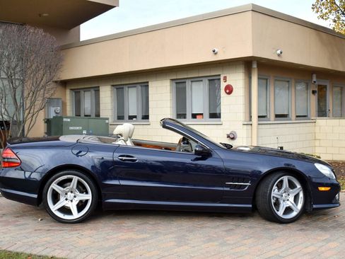 Used 2009 Mercedes-Benz SL 550 image 16