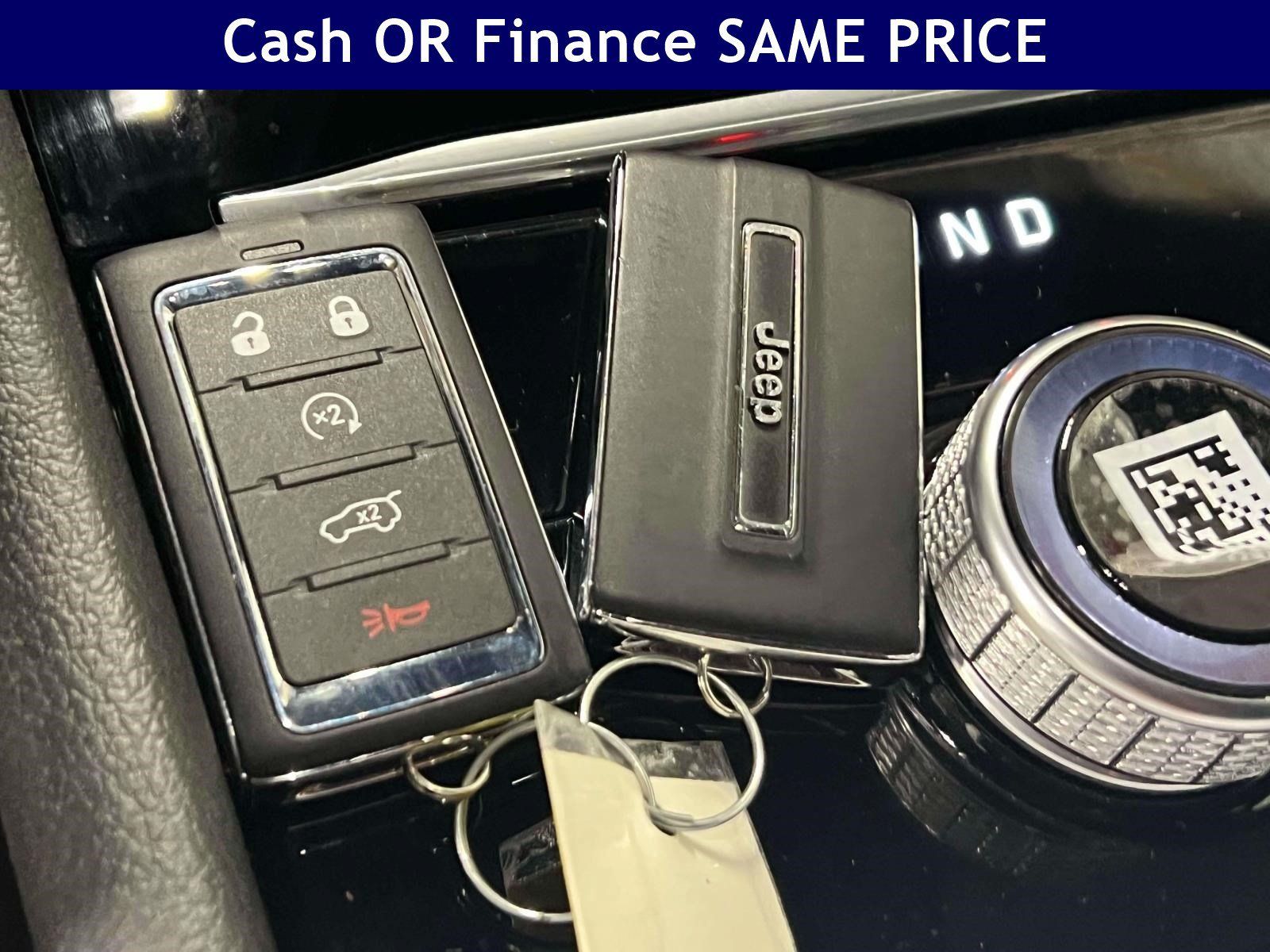 Certified 2025 Jeep Grand Cherokee L Laredo w/ Luxury Tech Group I AWD/4WD image 31
