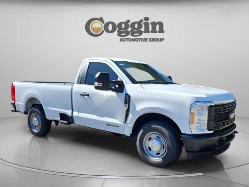 New 2026 Ford F250 XL w/ F-250 >10K GVWR Package image 8