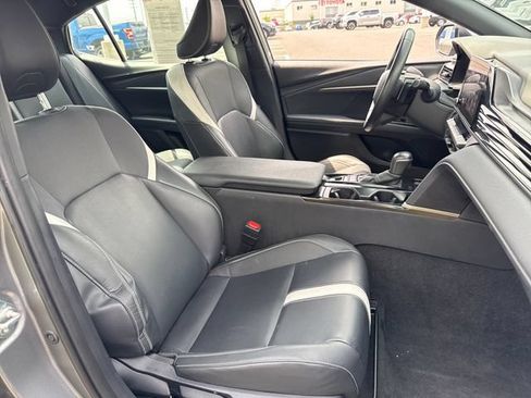 Used 2025 Toyota Camry SE FWD image 13