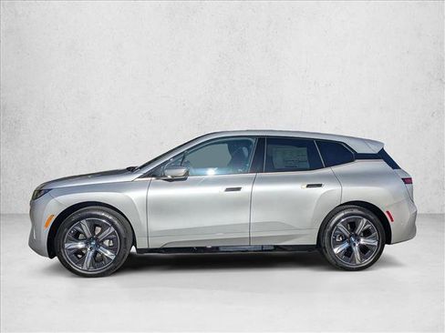 New 2026 BMW iX xDrive45 image 9