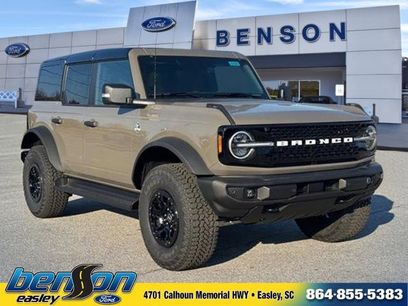New 2025 Ford Bronco Outer Banks w/ Sasquatch Package
