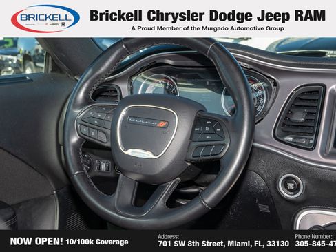 Used 2022 Dodge Challenger SXT image 15