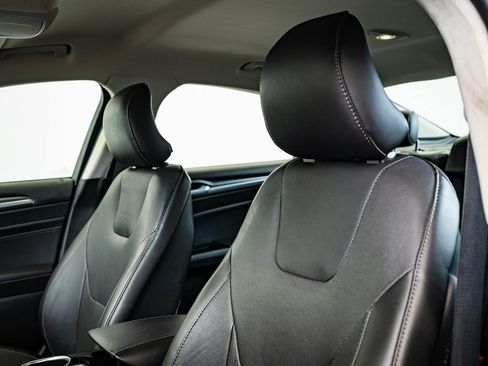 Used 2015 Ford Fusion Titanium image 21