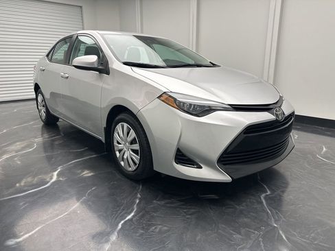 Used 2017 Toyota Corolla LE w/ Carpet Mat Package (TMS) image 2