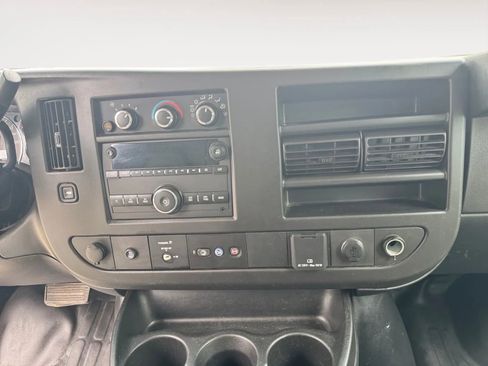 Used 2020 GMC Savana 3500 w/ Driver Convenience Package RWD image 12