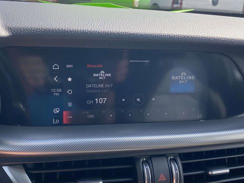 Used 2024 Alfa Romeo Stelvio Ti image 7