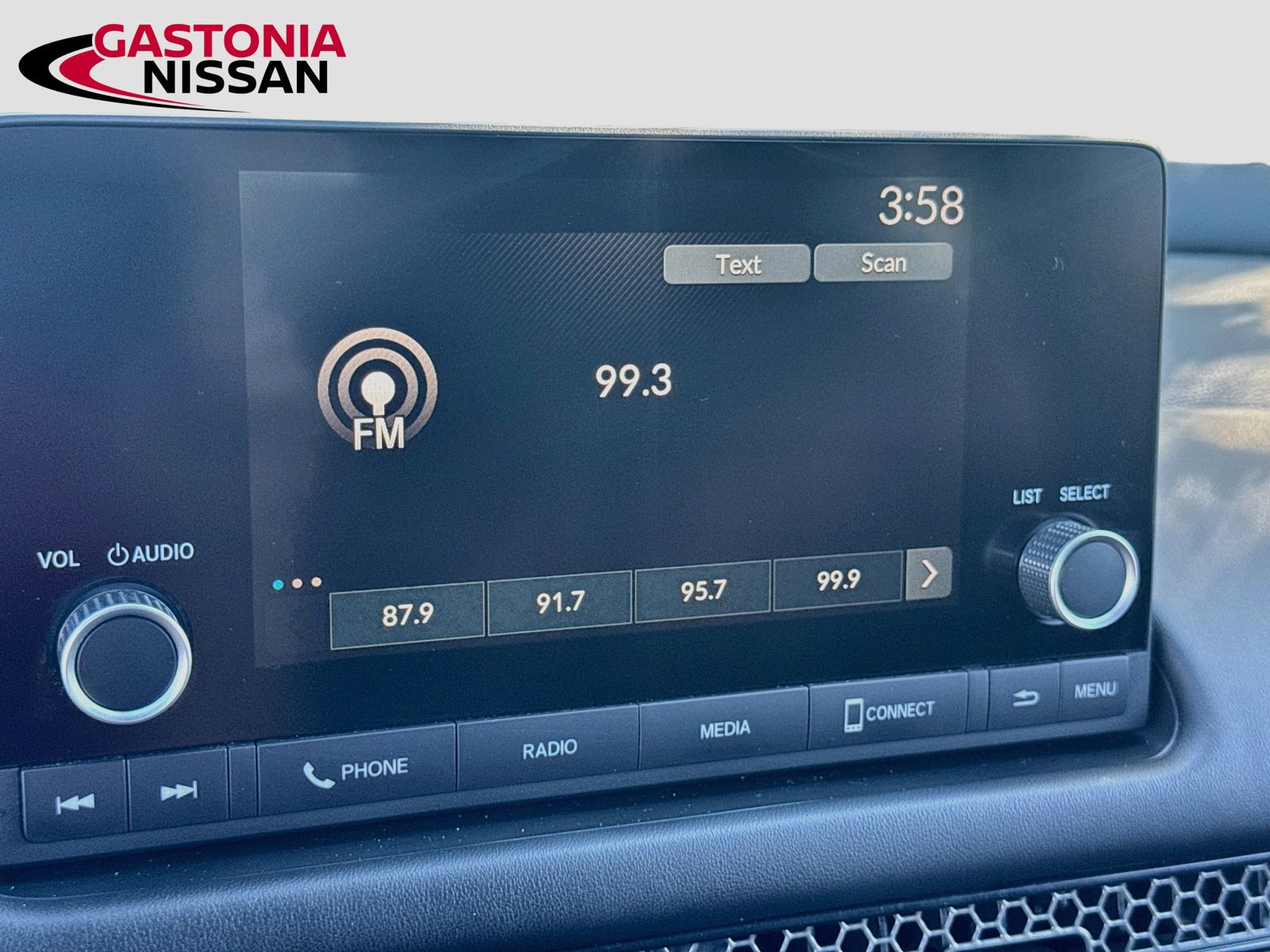 Used 2025 Honda HR-V Sport image 18