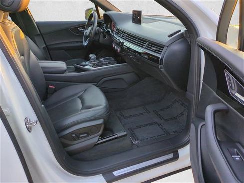 Used 2017 Audi Q7 2.0T Premium Plus w/ Premium Plus Package image 24