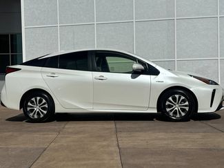 Certified 2020 Toyota Prius LE w/ Carpet Mat Package video 3