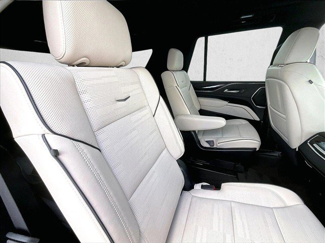 Used 2024 Cadillac Escalade Sport w/ LPO, ONYX Package RWD image 29