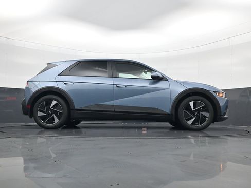 New 2026 Hyundai Ioniq 5 SEL image 24