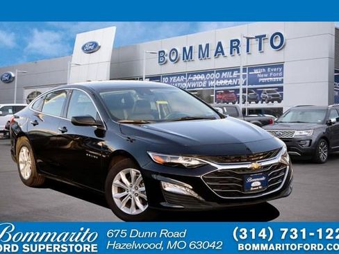 Used 2024 Chevrolet Malibu LT image 1