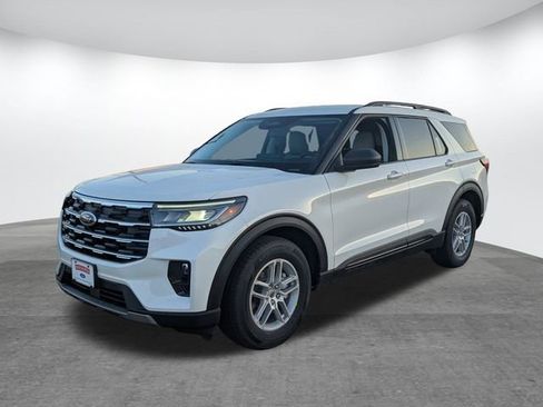 New 2026 Ford Explorer Active image 4