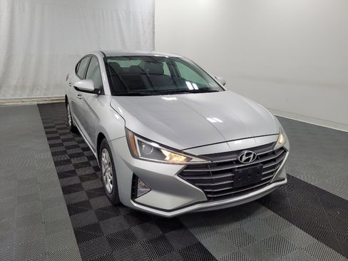 Used 2020 Hyundai Elantra SE w/ Cargo Package (C1) FWD image 13