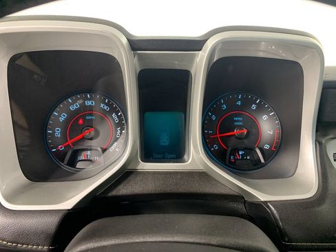 Used 2015 Chevrolet Camaro LT RWD image 24