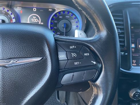 Used 2015 Chrysler 300 S image 24