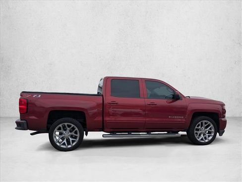 Used 2018 Chevrolet Silverado 1500 LT w/ All Star Edition image 4