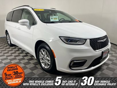 Used 2022 Chrysler Pacifica Touring-L