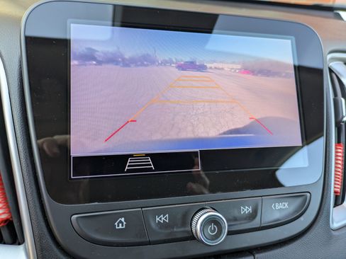 Used 2024 Chevrolet Malibu LT image 18