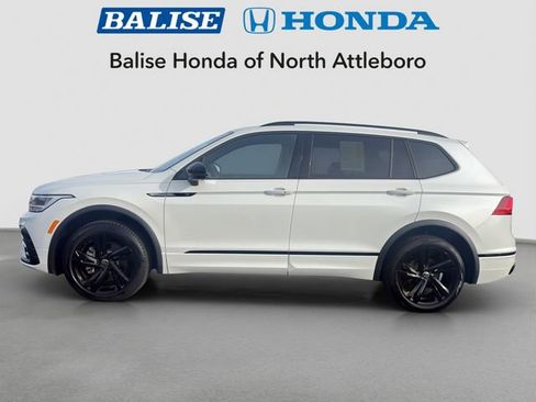 Used 2024 Volkswagen Tiguan SE R-Line image 2