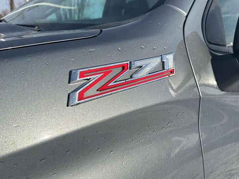 Used 2021 Chevrolet Silverado 1500 LT Trail Boss w/ Convenience Package II image 2