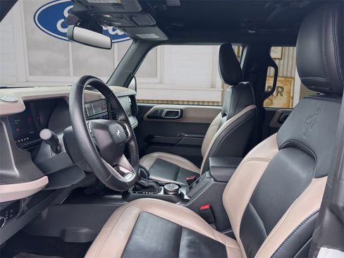 Certified 2024 Ford Bronco Wildtrak image 32