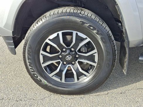 Used 2023 Toyota Tacoma TRD Sport image 11