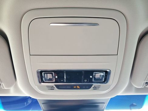 Used 2024 Lincoln Nautilus Reserve image 35