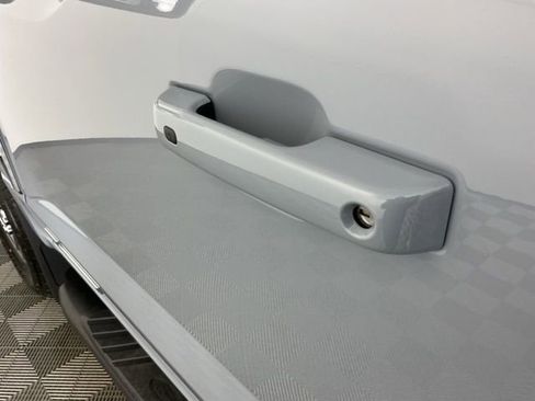 Used 2025 Ford F350 Lariat w/ FX4 Off-Road Package image 14