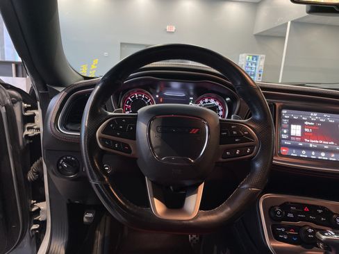 Used 2021 Dodge Challenger R/T Scat Pack RWD image 21