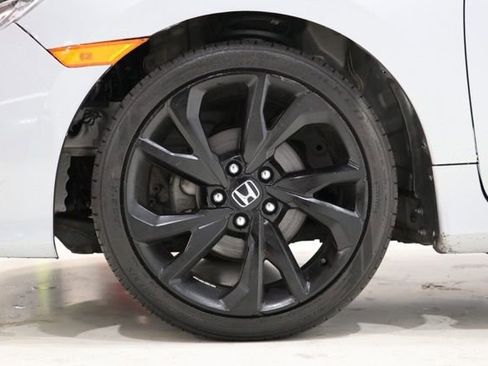 Used 2019 Honda Civic Sport image 9