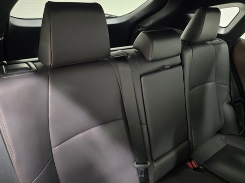 Certified 2024 Toyota Venza Limited image 20