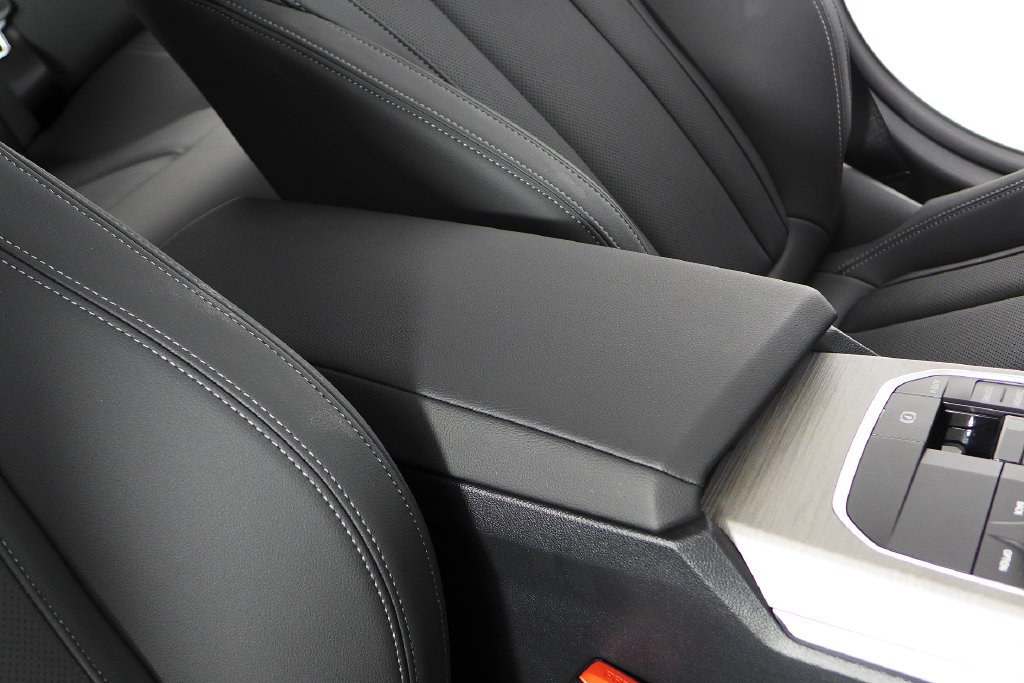 Certified 2025 BMW i4 eDrive40 RWD image 16