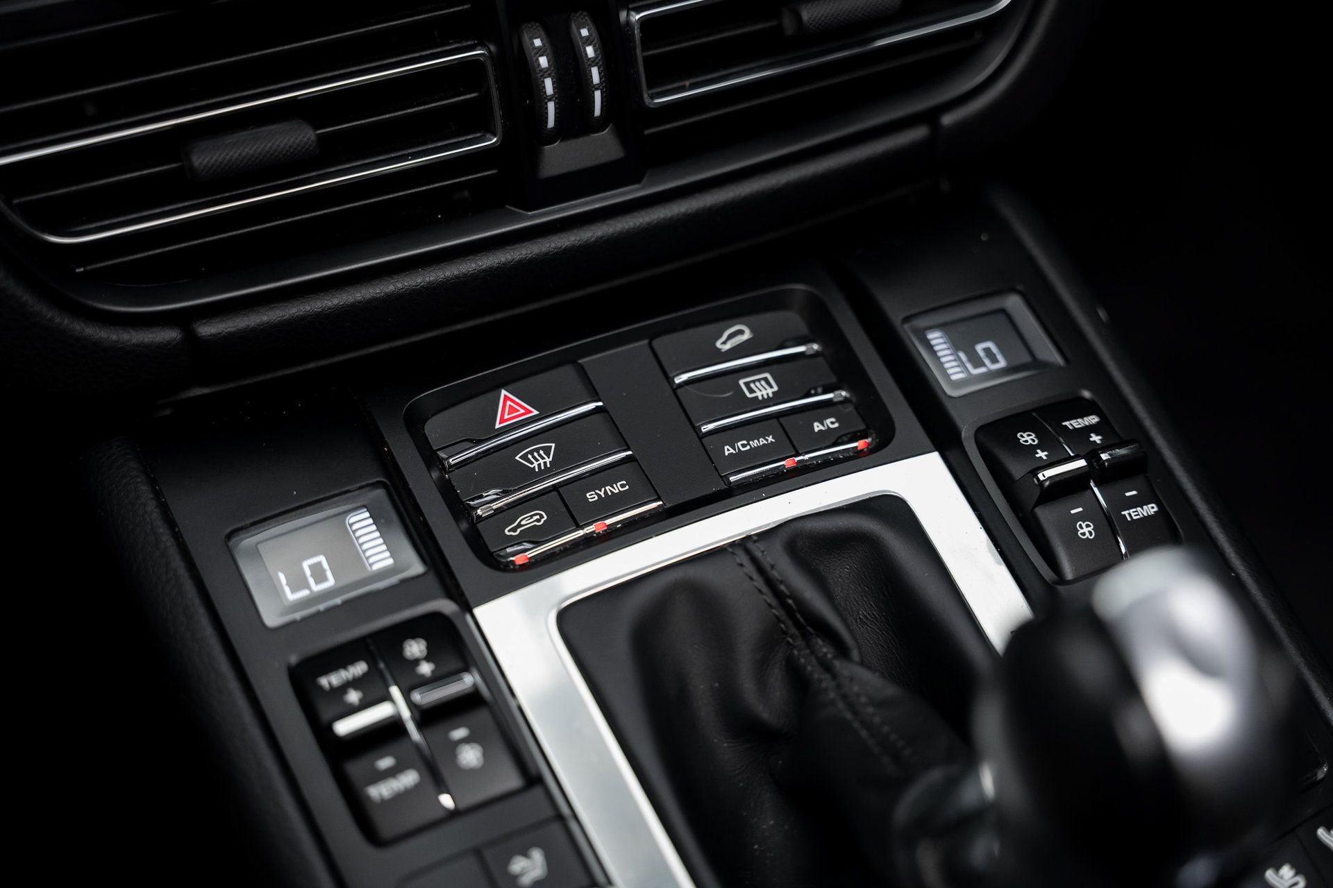 Used 2019 Porsche Macan AWD/4WD image 50
