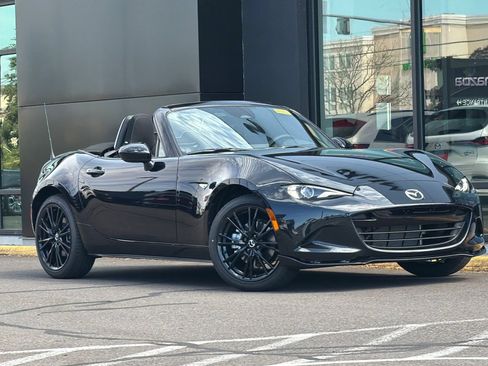 New 2026 MAZDA MX-5 Miata Club RWD image 2