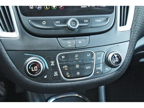 Used 2024 Chevrolet Malibu LT FWD image 28