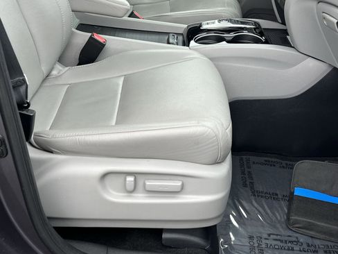 Used 2022 Honda Pilot Elite image 27